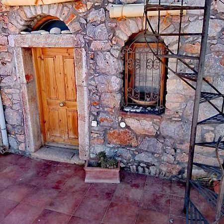 Traditional Stone House In Chios Quios Exterior foto