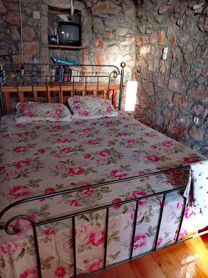 Traditional Stone House In Chios Quios Exterior foto